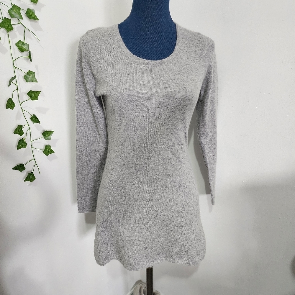 Valerie Bertinelli Grey Angora Wool Blend Scoop Neck Tunic Sweater